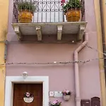 Lt Vico Santa Lucia 19 Apartment *