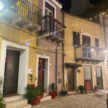 Apartment Lt Vico Santa Lucia 19 *